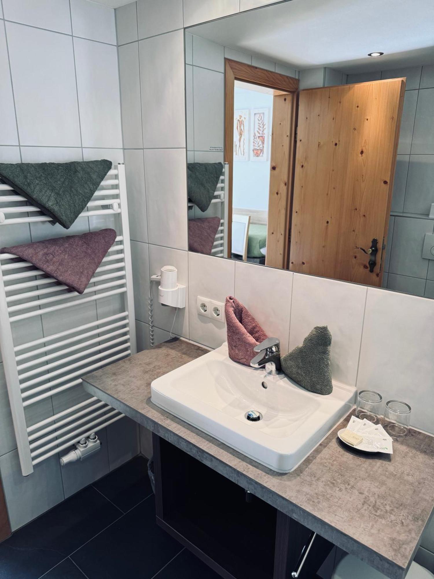 Bed and Breakfast Haus Felsneck Зёльден Экстерьер фото