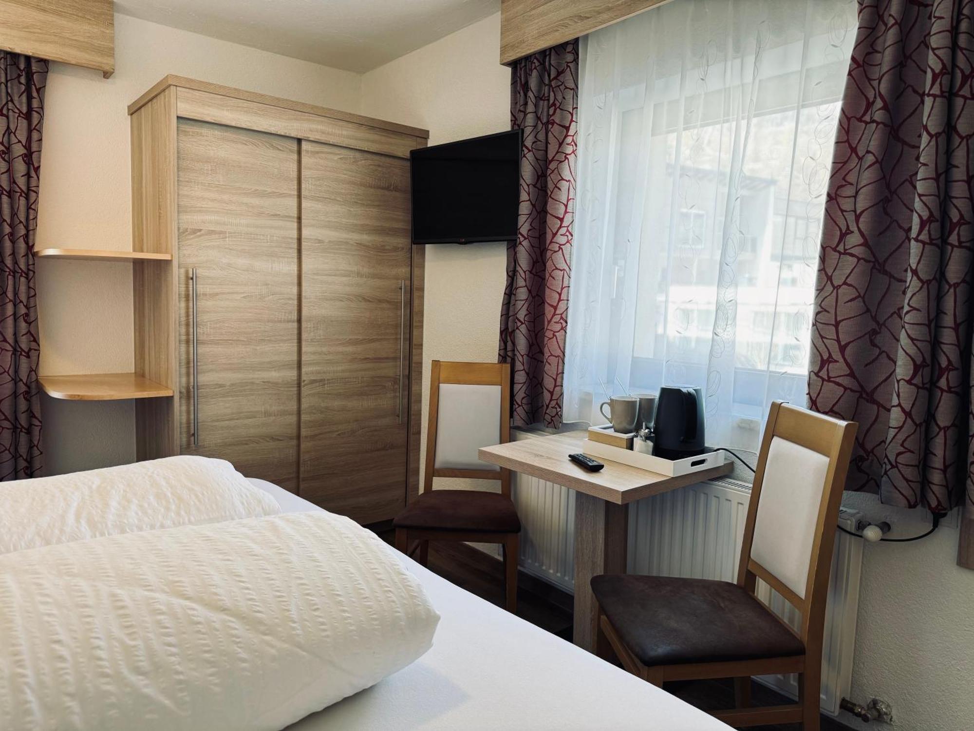Bed and Breakfast Haus Felsneck Зёльден Экстерьер фото
